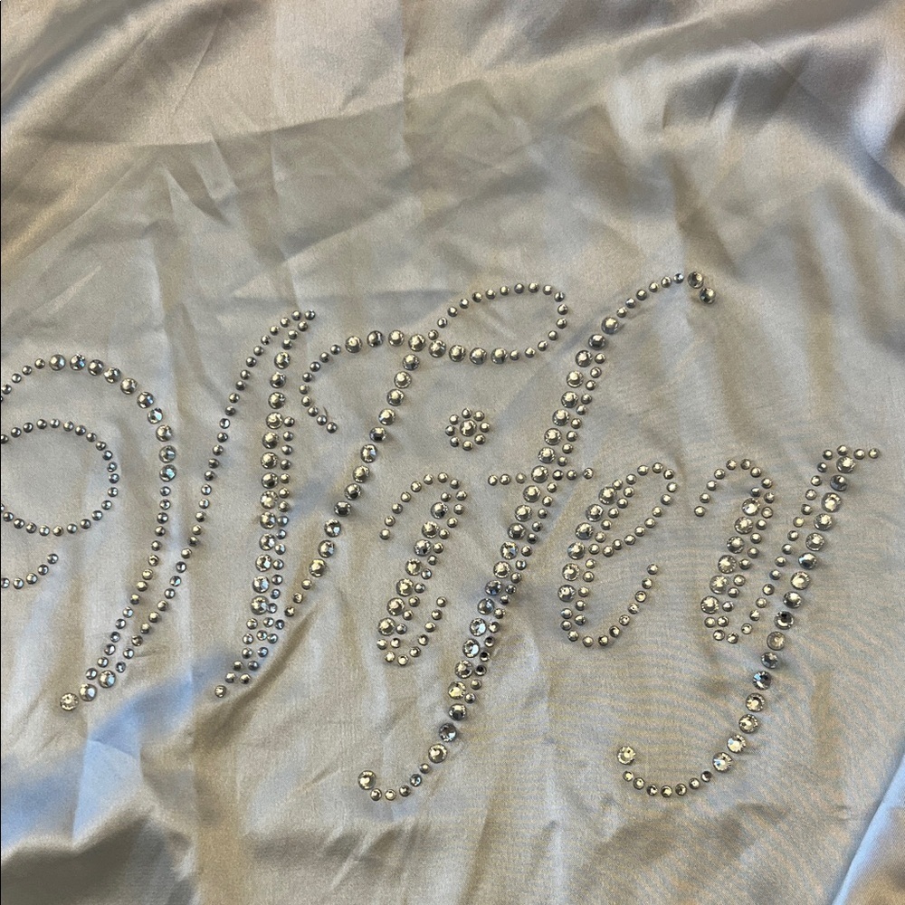 Luxurious Satin Cream Robe - Picture 3 of 5